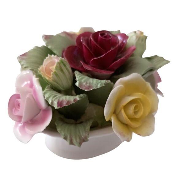 Aynsley Porcelain Flower Basket June Rose Hand Molded England Vintage TINY CHIP. - Picture 8 of 16